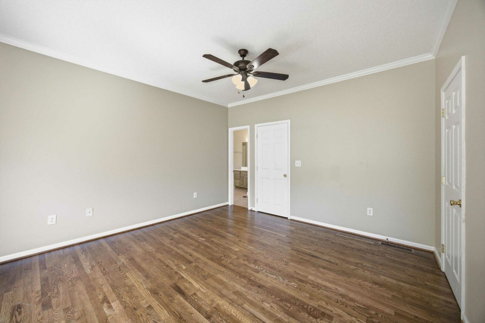 145 Prince Albert Court SW - Photo 10