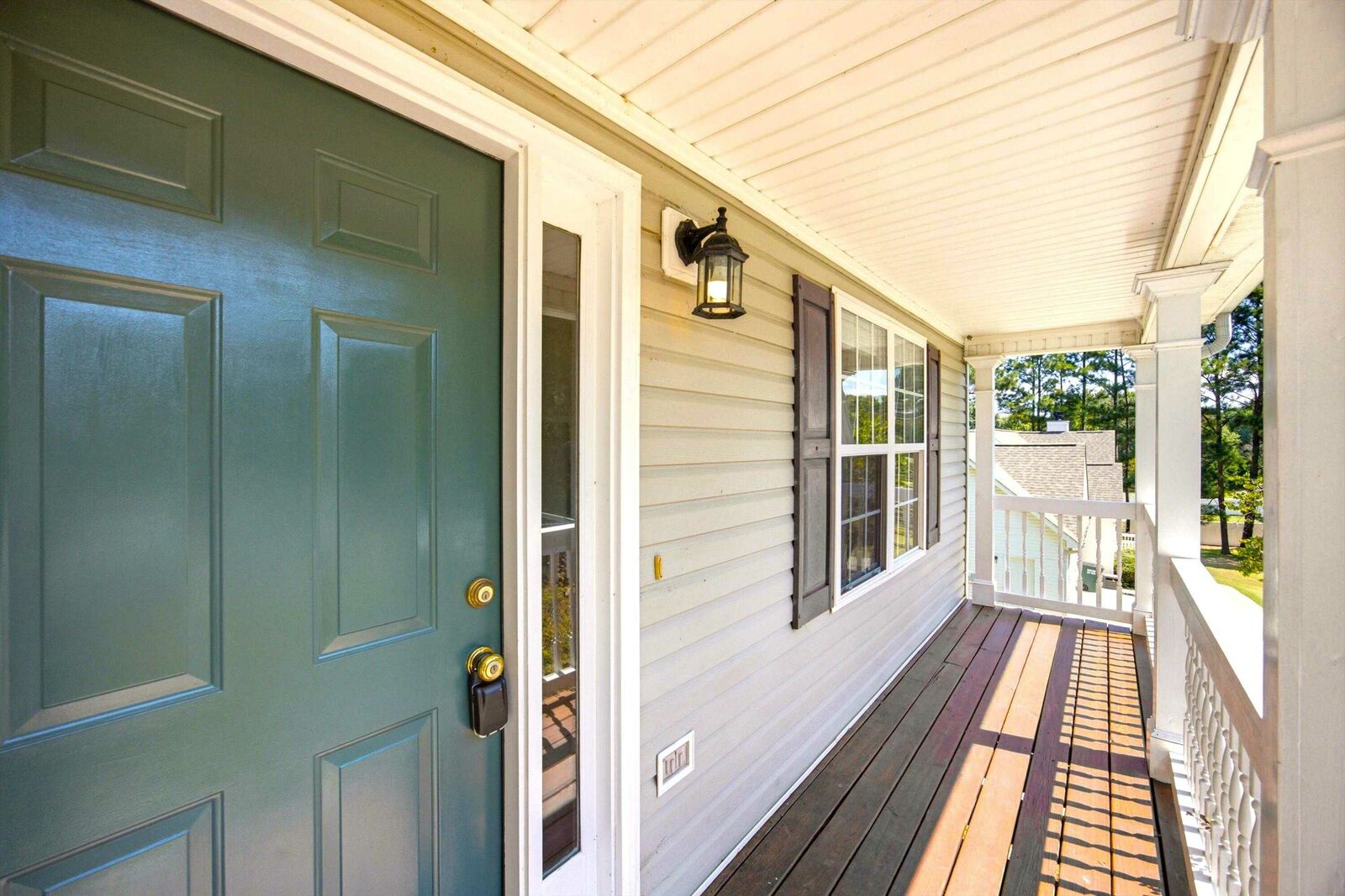 145 Prince Albert Court SW - Photo 2