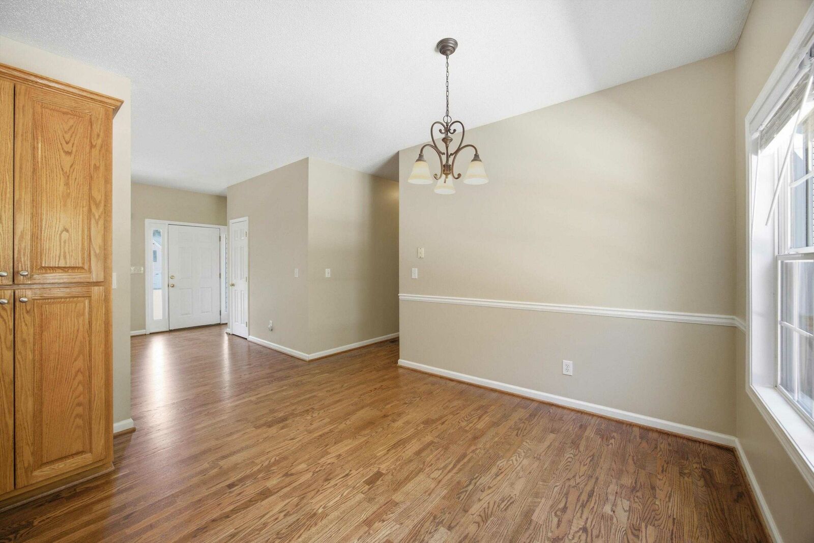 145 Prince Albert Court SW - Photo 5