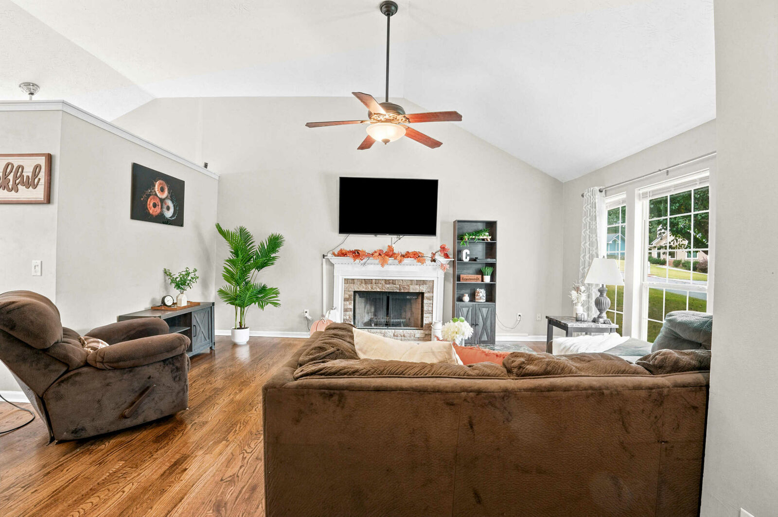 226 Crestwood Drive - Photo 5